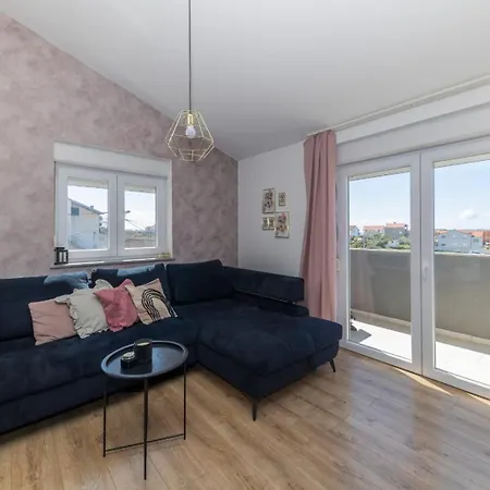 Charming Aparment,peaceful Area 아파트