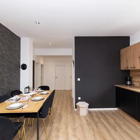Charming Aparment,peaceful Area